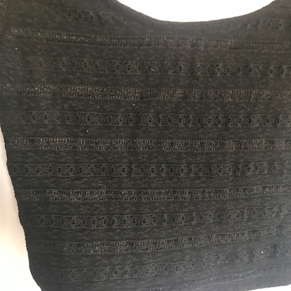 Black lace crop top - Picture 2 of 2